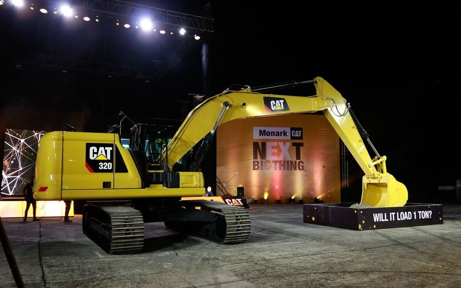 Caterpillar 323 Excavator Financing